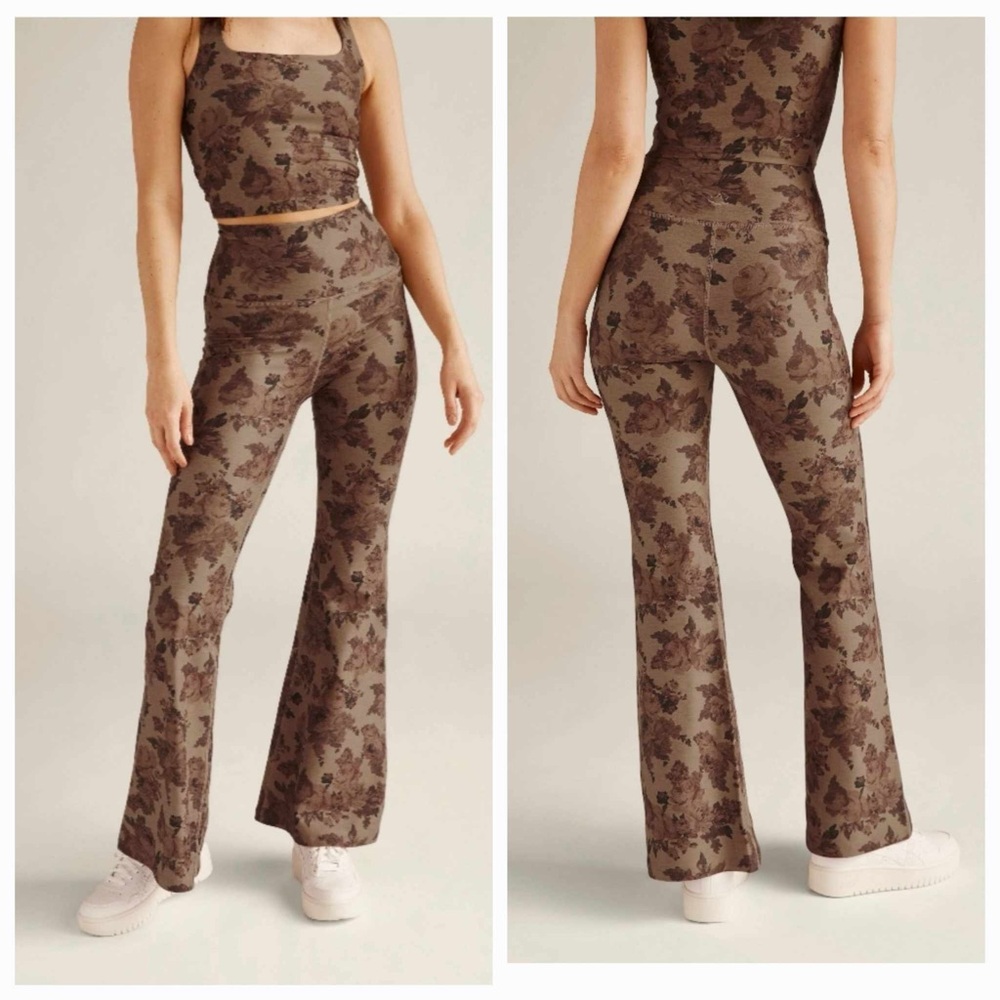Beyond Yoga High Flare "Floral" - Women's size SMALL